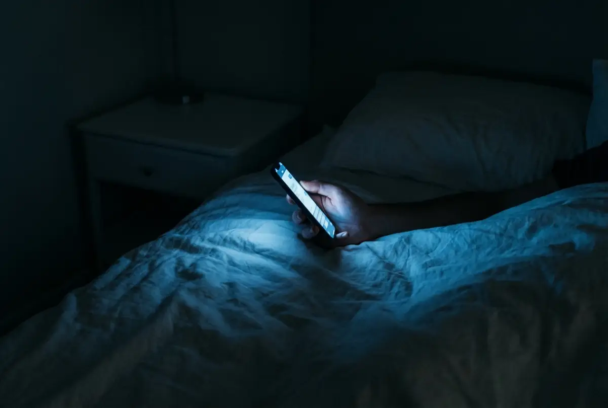 Invisible Walls: The Midnight Scrolling Trap